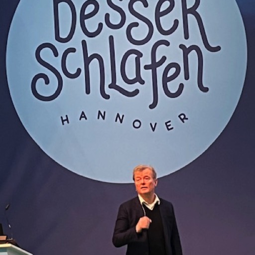 Beim Vortrag: Prof. Dr. Ingo Fietze im Forum bei "besser schlafen" in Hannover